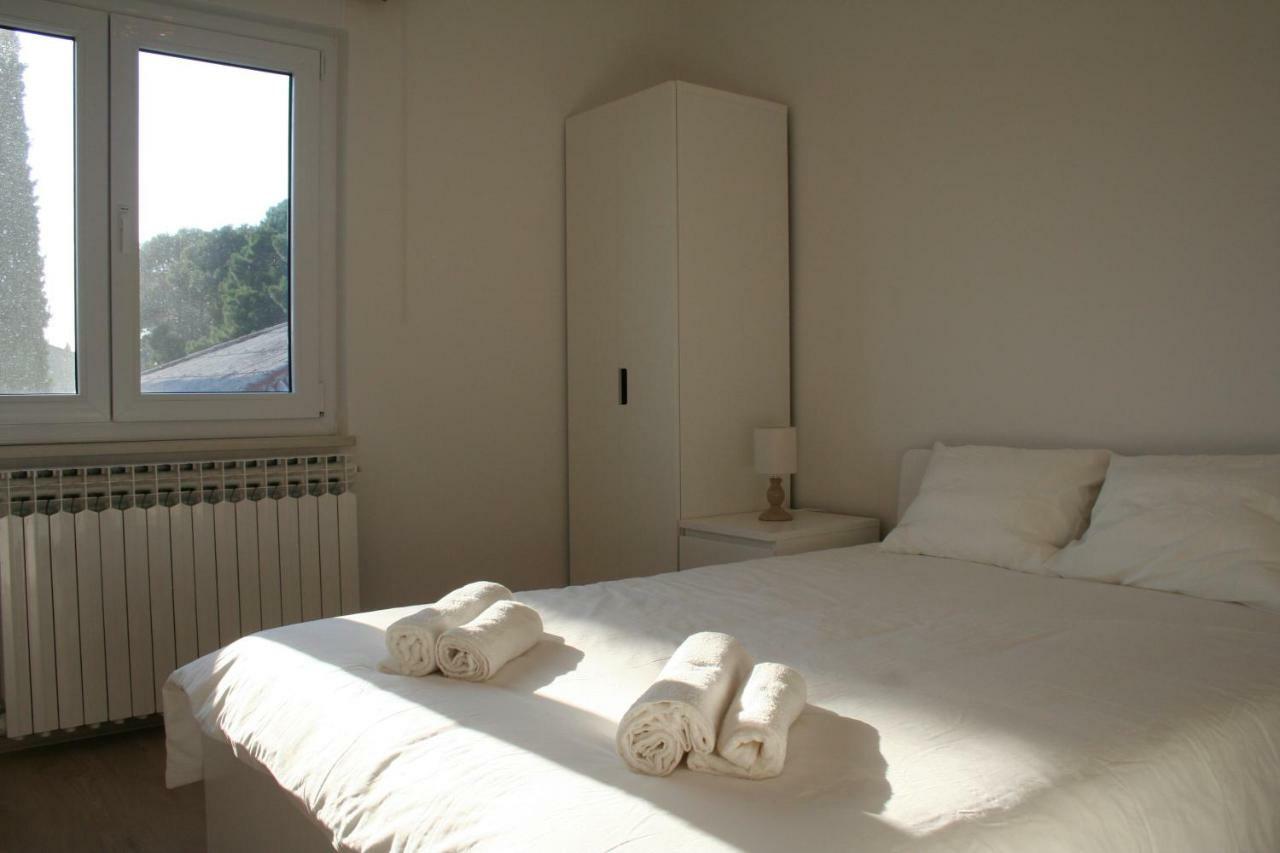 Apartment Vuk Pula Buitenkant foto